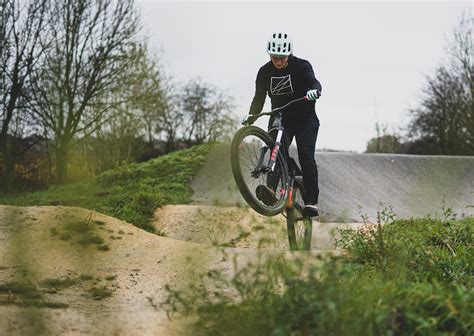 [Video] Chloe Taylor’s Journey from BMX to EWS 